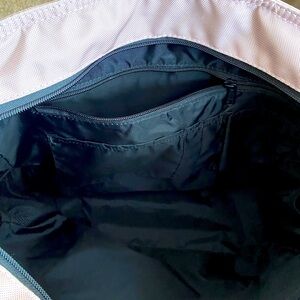 Women’s Duluth Trading Travel Bag